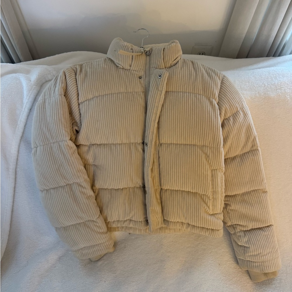 Aritzia corduroy superpuff shorty XS